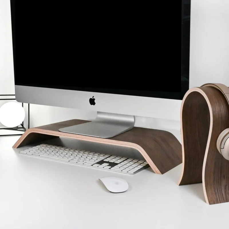 Support d'écran et de casque audio